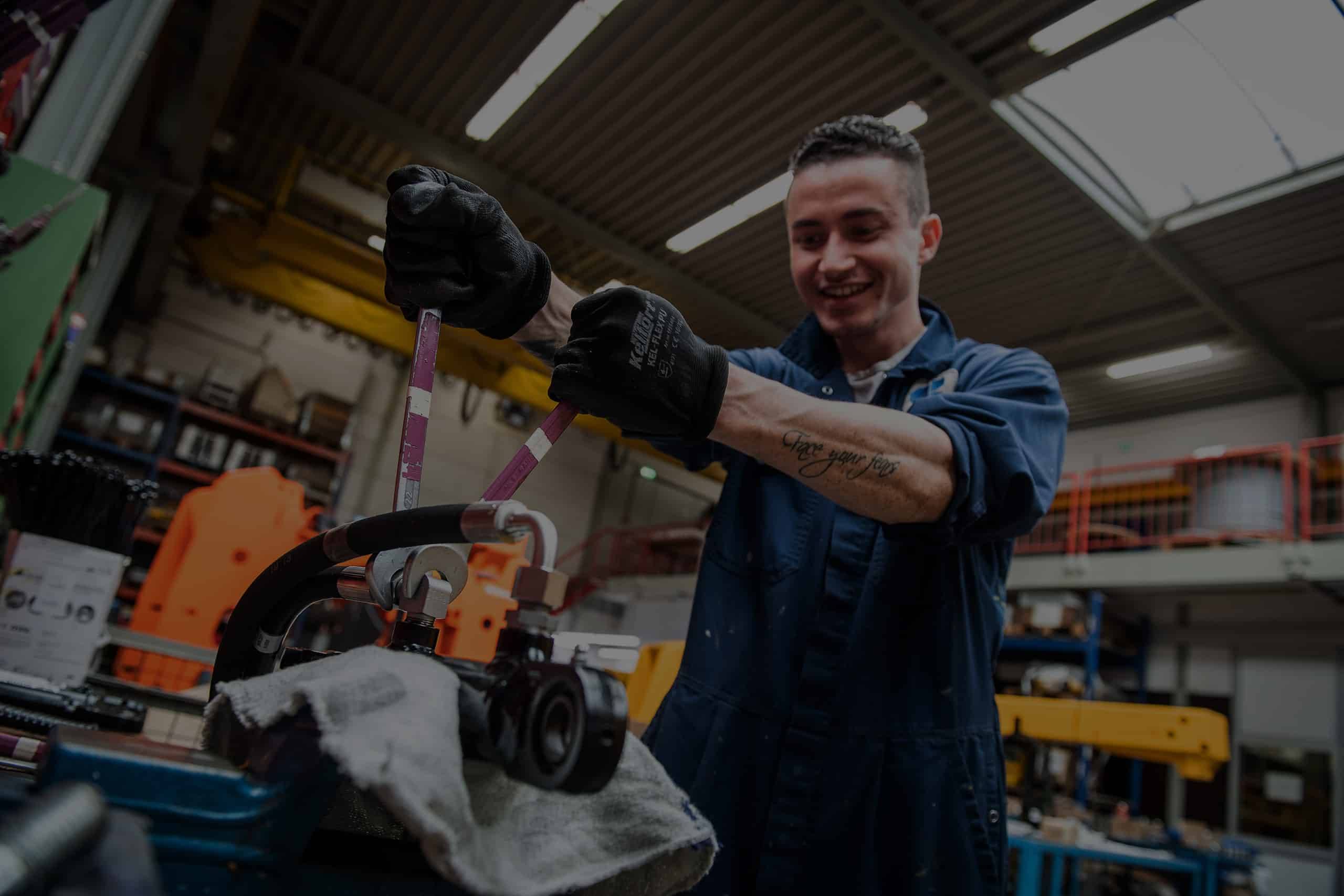 Fixed spreaders video Fixed spreaders video